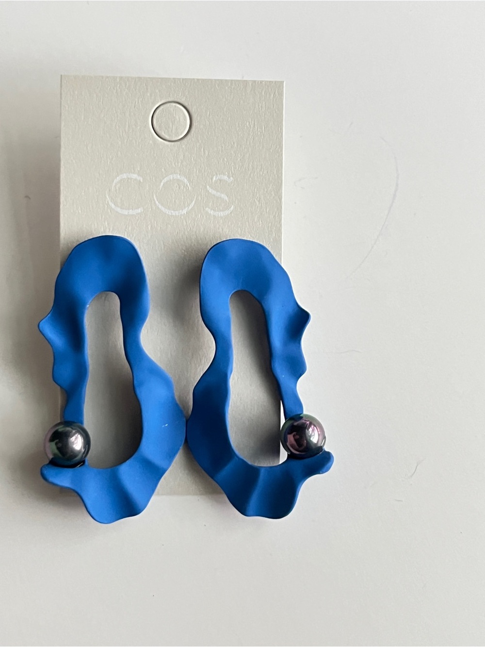 Cos earring
